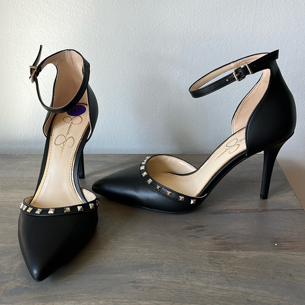 Jessica Simpson heels